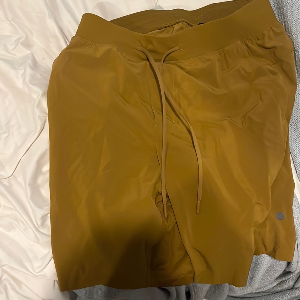 Lulu lemon mens shorts
